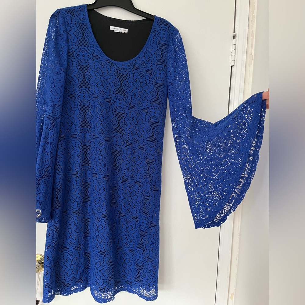 Annalee & Hope Electric Blue Lace Overlay Bell Sleeve Dress